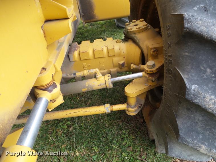 image for item L5529 1992 Vermeer V8050 cable plow