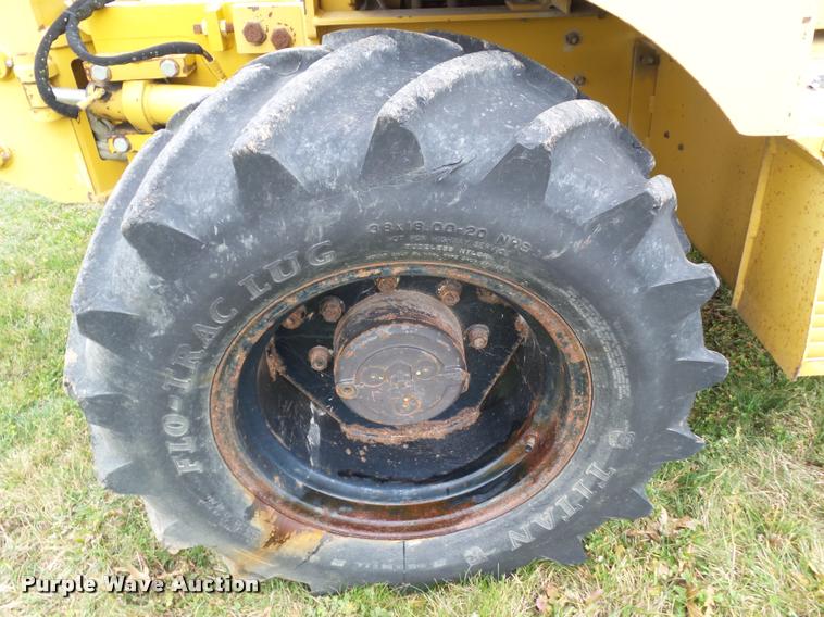 image for item L5529 1992 Vermeer V8050 cable plow