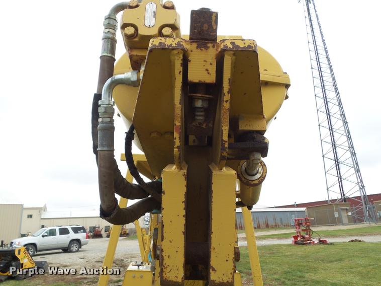 image for item L5529 1992 Vermeer V8050 cable plow