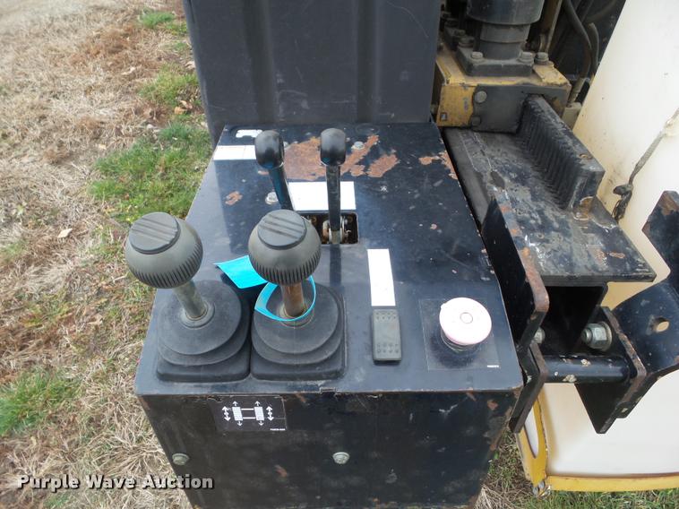 image for item L5530 2005 Vermeer D18/22 directional drill