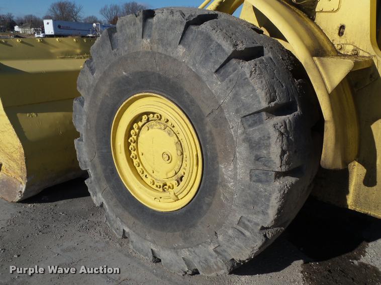 image for item L5535 1976 Caterpillar 980B wheel loader