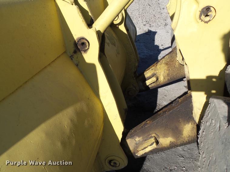 image for item L5535 1976 Caterpillar 980B wheel loader
