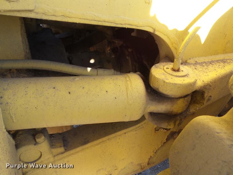 image for item L5535 1976 Caterpillar 980B wheel loader