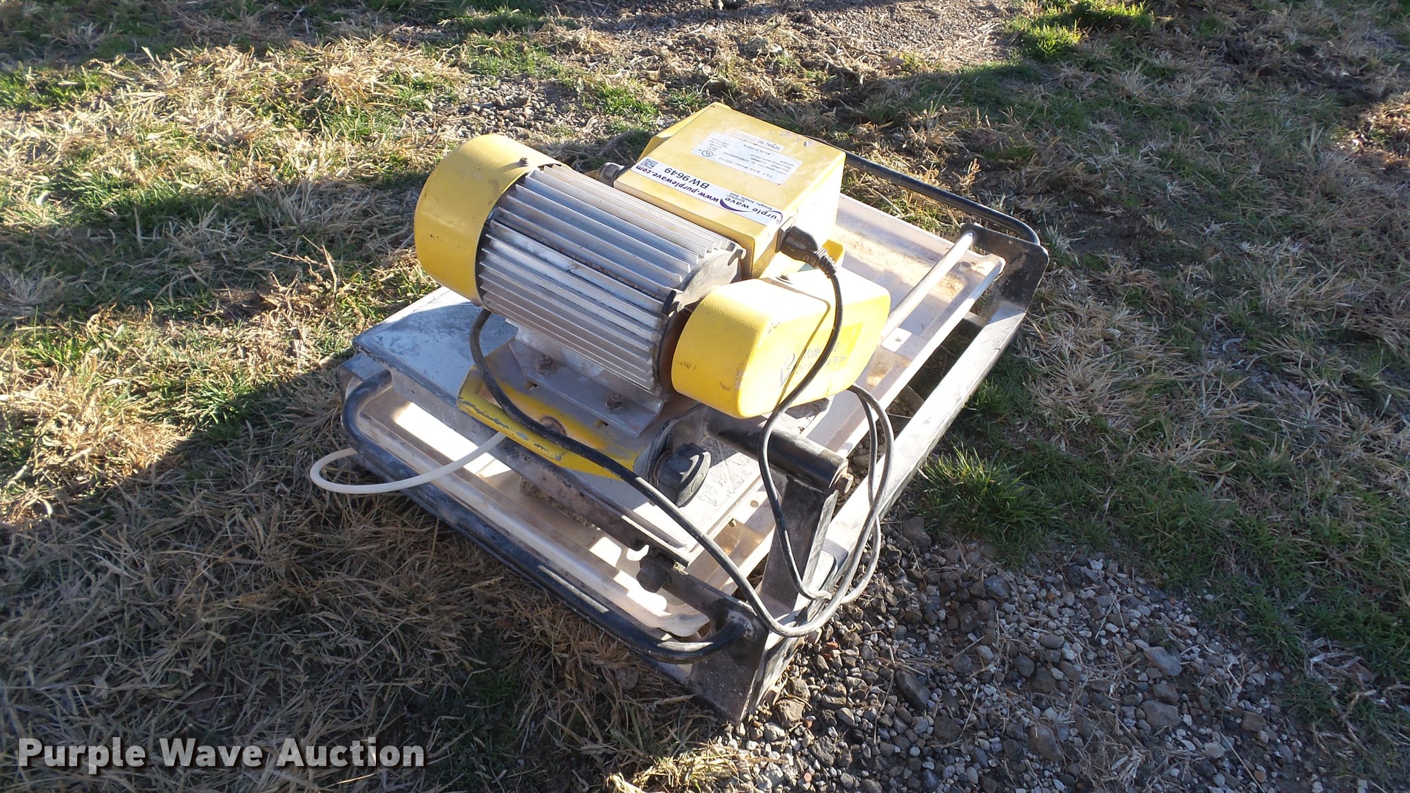 QEP 60010 tile saw in Rushville, MO Item BW9649 sold Purple Wave