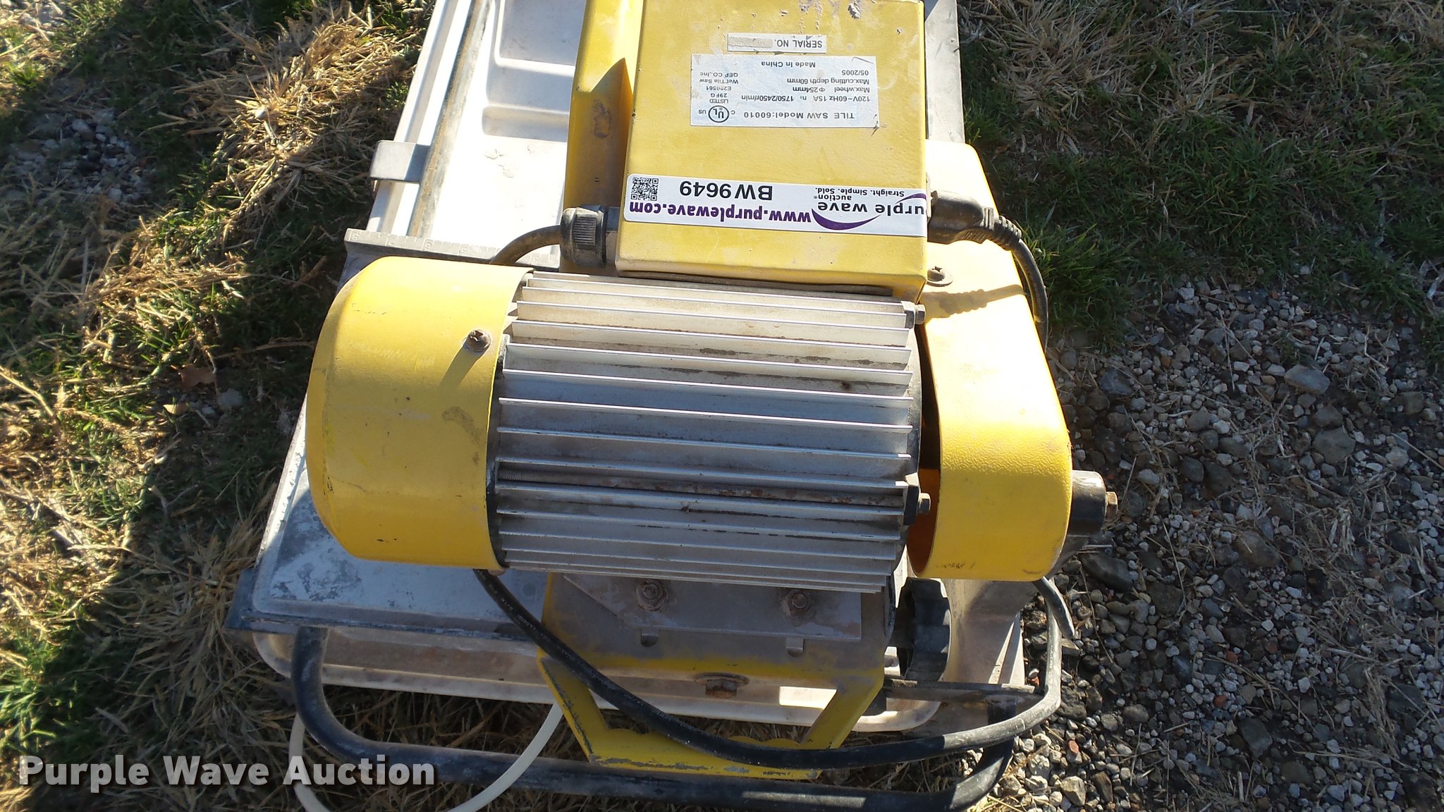 QEP 60010 tile saw in Rushville, MO Item BW9649 sold Purple Wave