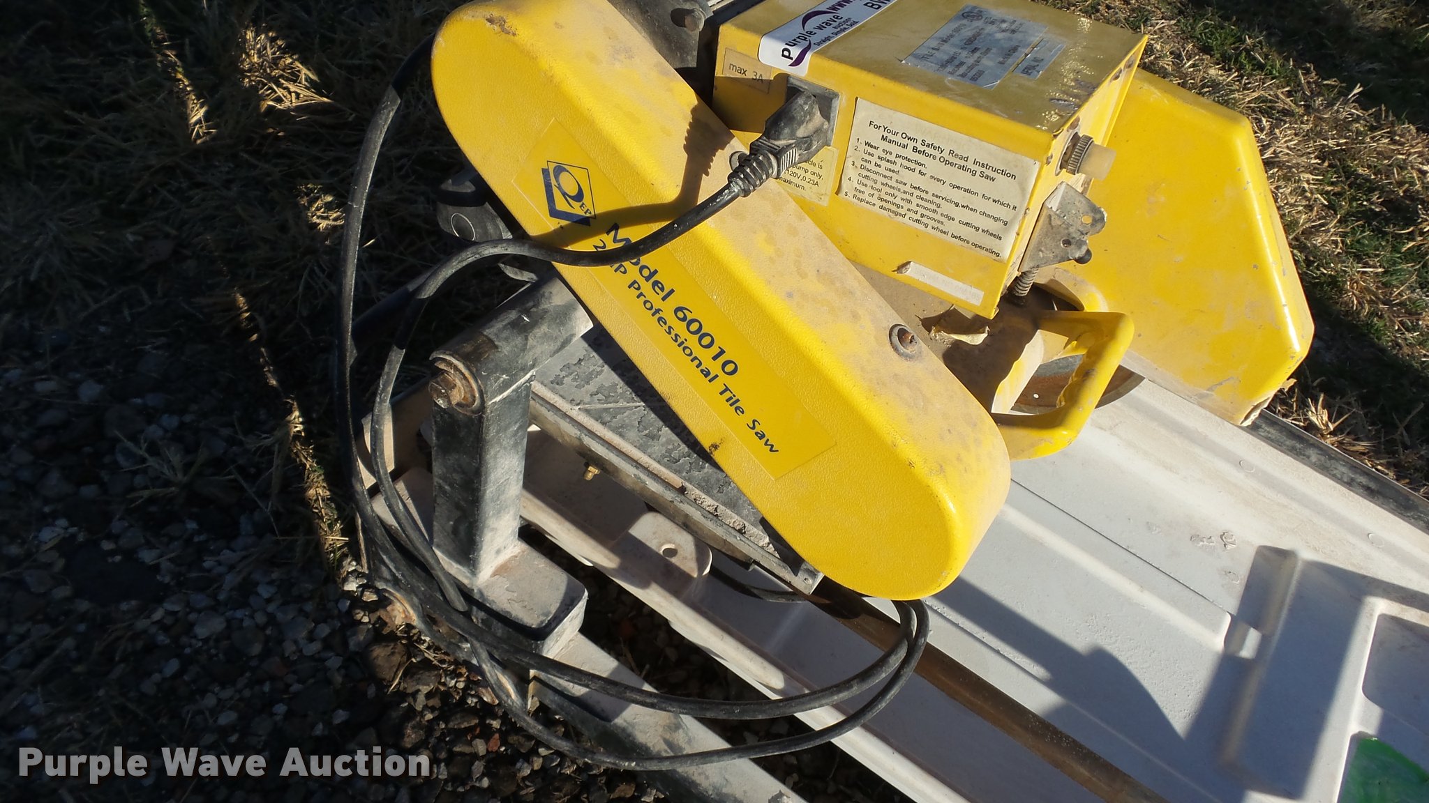 QEP 60010 tile saw in Rushville, MO Item BW9649 sold Purple Wave