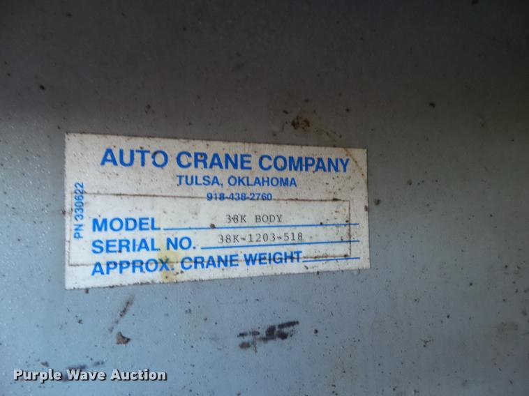 image for item L5533 2004 Ford F550 Super Duty service truck with crane