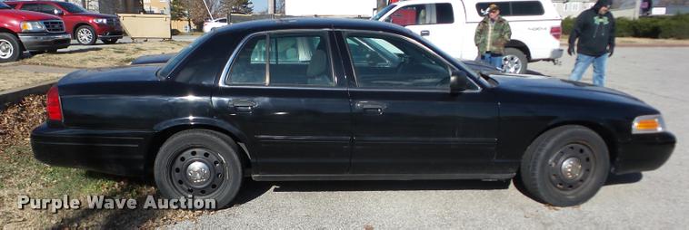 image for item AG9285 2009 Ford Crown Victoria Police Interceptor