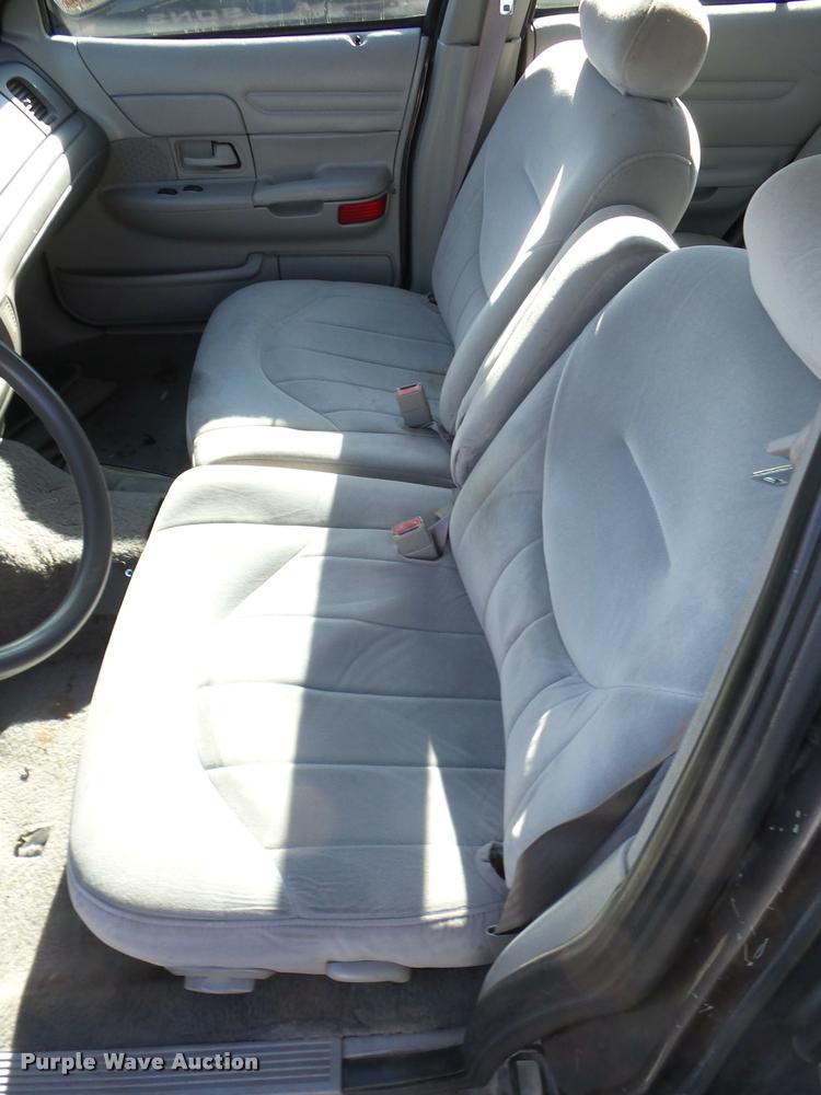 image for item AG9286 2001 Ford Crown Victoria Police Interceptor