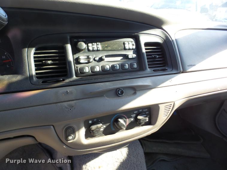 image for item AG9286 2001 Ford Crown Victoria Police Interceptor