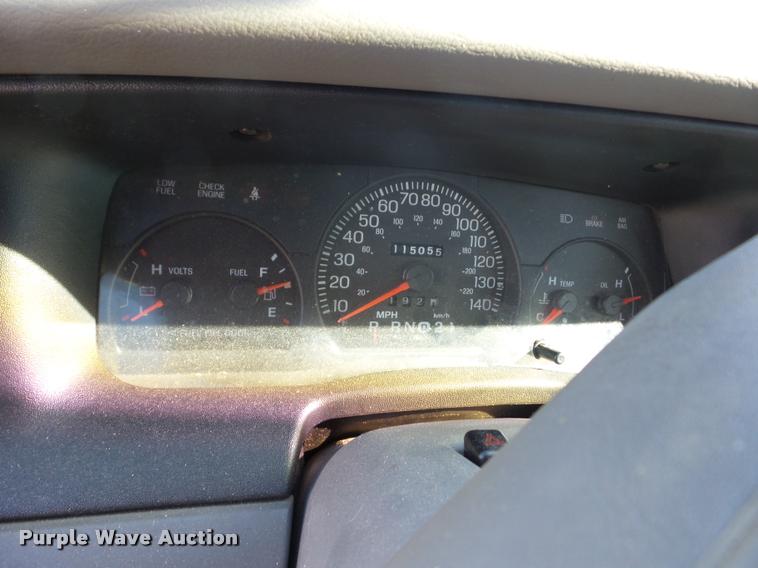 image for item AG9286 2001 Ford Crown Victoria Police Interceptor