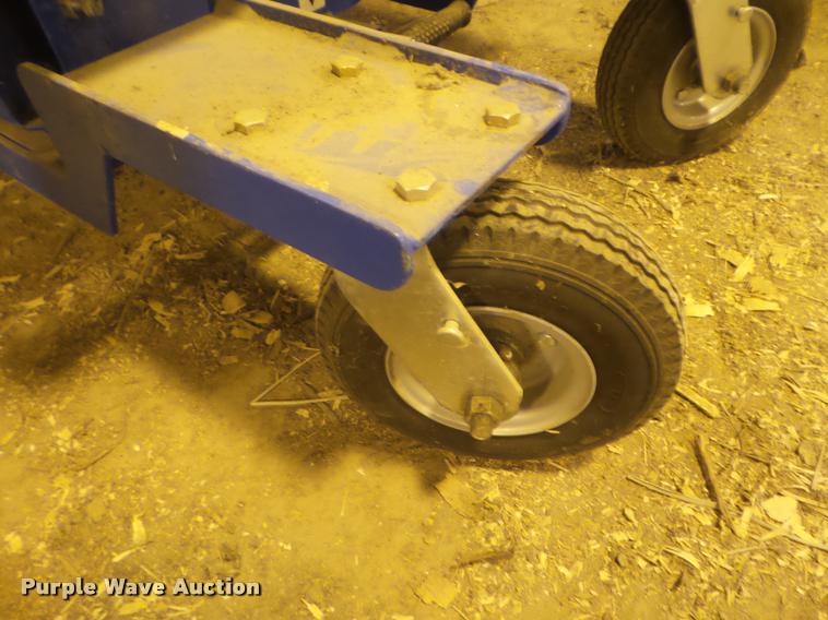 image for item AP9557 1999 Genie AWP-25S man lift