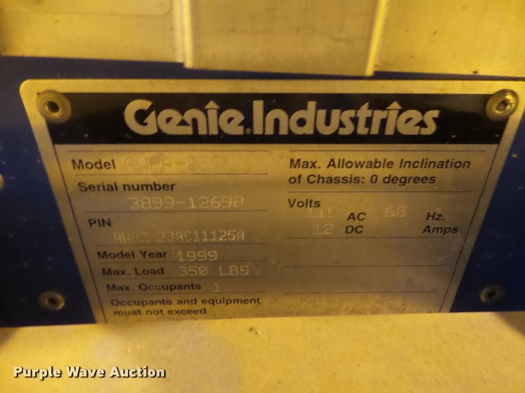 image for item AP9557 1999 Genie AWP-25S man lift