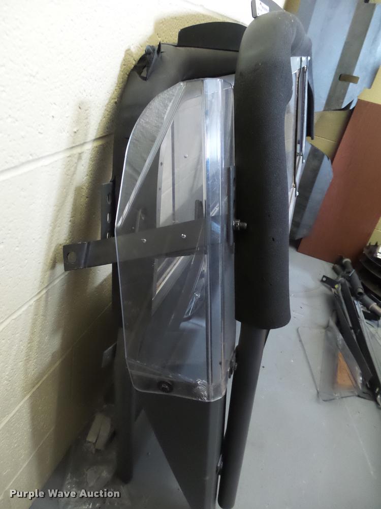 image for item BM9565 (2) Setina Body Guard cage dividers