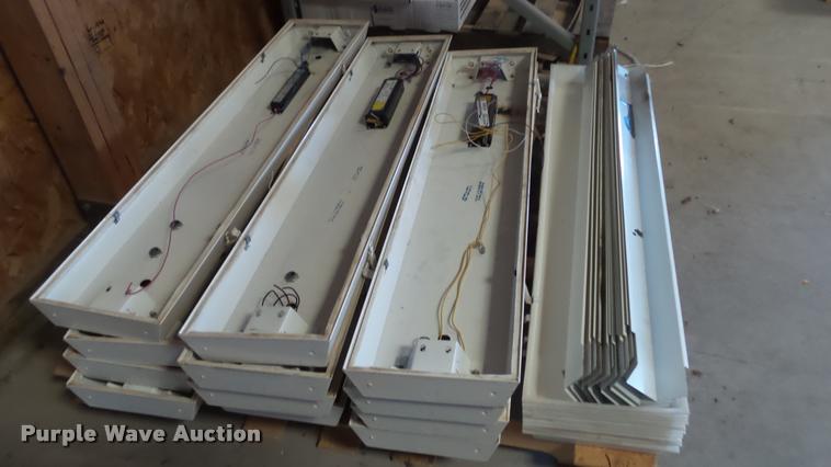 image for item BU9029 (12) shop lights