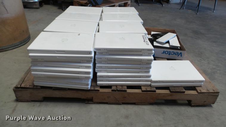 image for item BU9031 (74) Macbook A1181 laptops