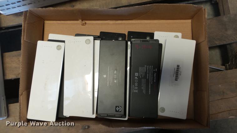 image for item BU9031 (74) Macbook A1181 laptops