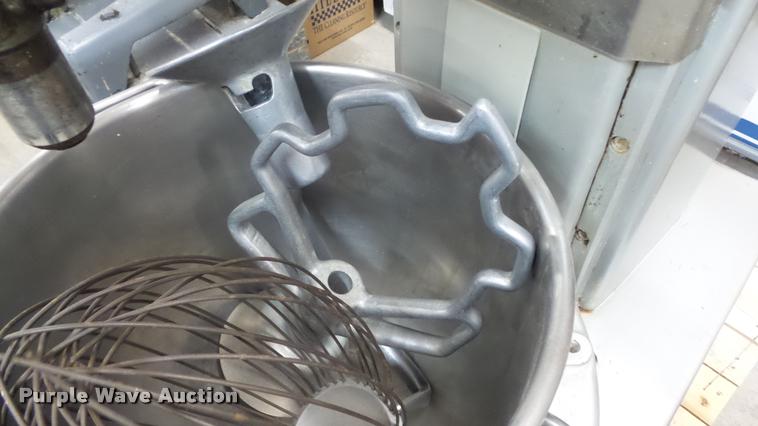 image for item BU9040 Hobart H600T mixer