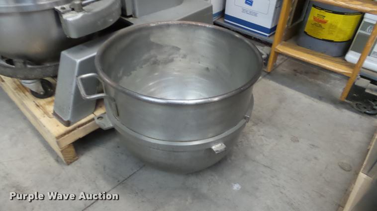 image for item BU9040 Hobart H600T mixer