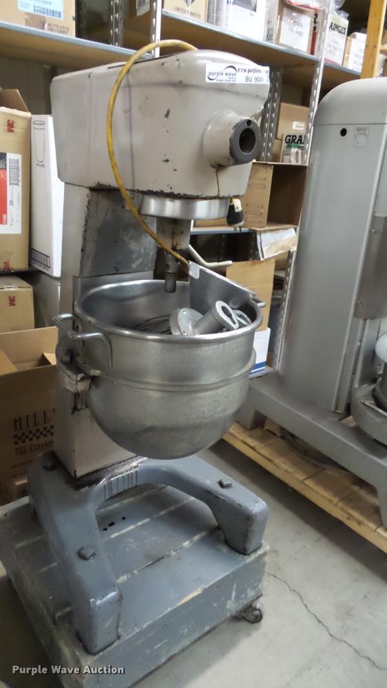 image for item BU9041 Hobart D300 mixer