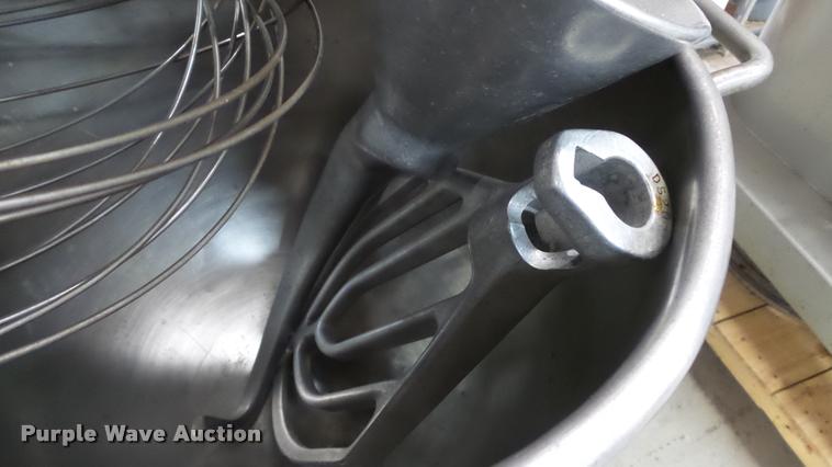 image for item BU9041 Hobart D300 mixer