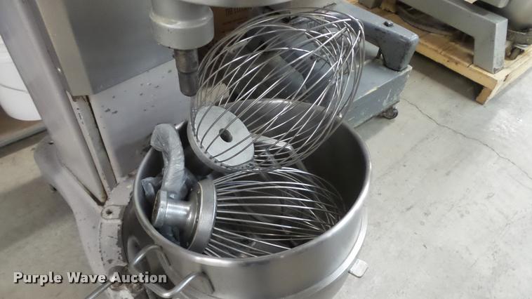 image for item BU9042 Hobart H600T mixer