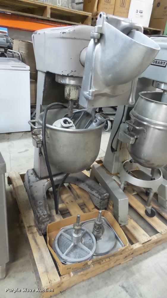 image for item BU9047 Hobart D300 mixer