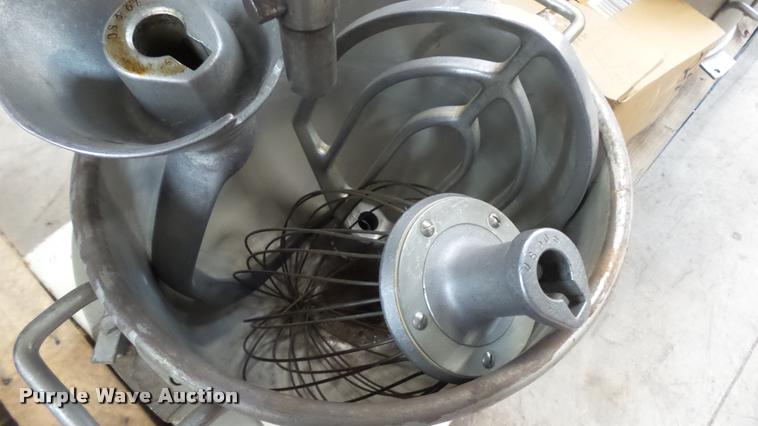 image for item BU9050 Hobart D300 mixer