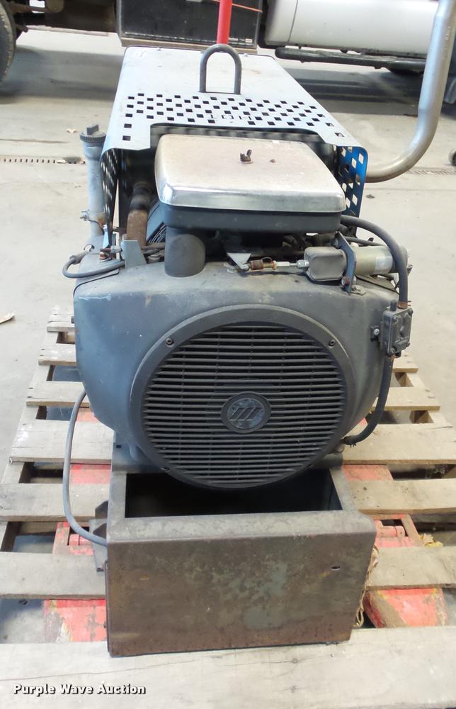 image for item BU9082 Miller AC/DC welder generator