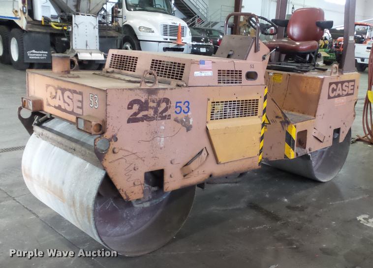 image for item BU9115 Case 252 double drum roller