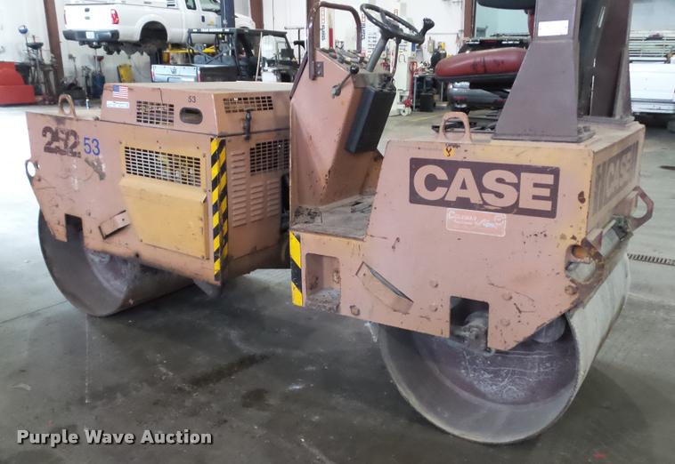 image for item BU9115 Case 252 double drum roller