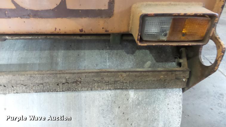 image for item BU9115 Case 252 double drum roller