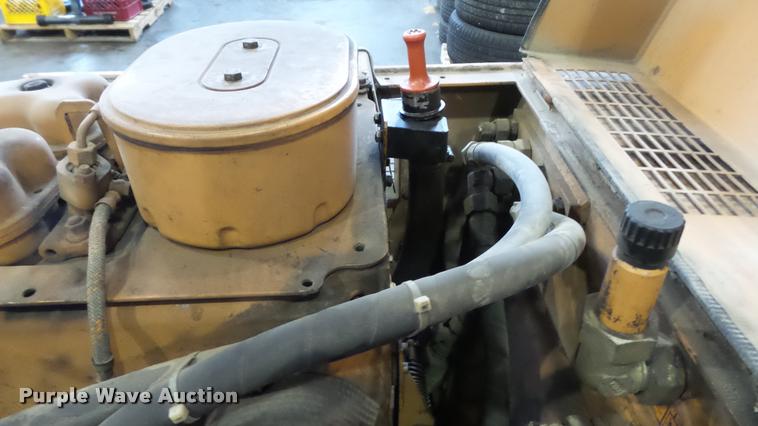 image for item BU9115 Case 252 double drum roller