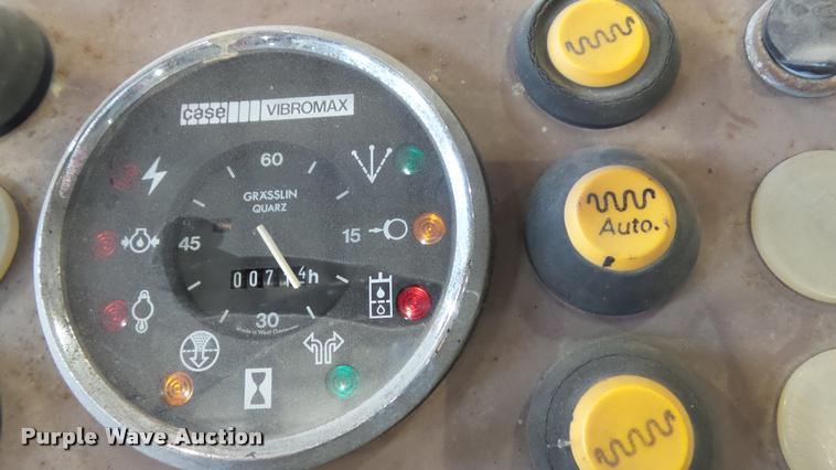 image for item BU9115 Case 252 double drum roller