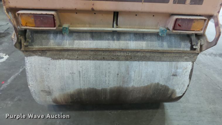 image for item BU9115 Case 252 double drum roller