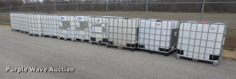 image for item BW9663 (10) 250 gallon totes