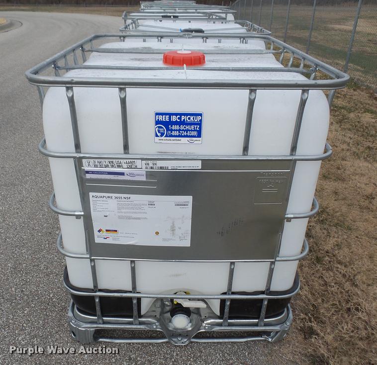 image for item BW9663 (10) 250 gallon totes