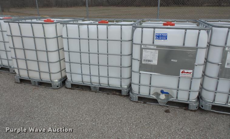 image for item BW9663 (10) 250 gallon totes