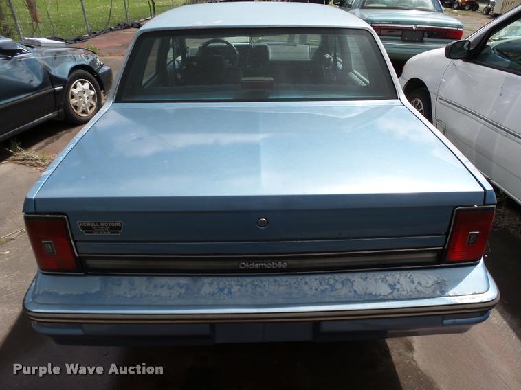 image for item BZ9520 1988 Oldsmobile Cutlass Ciera