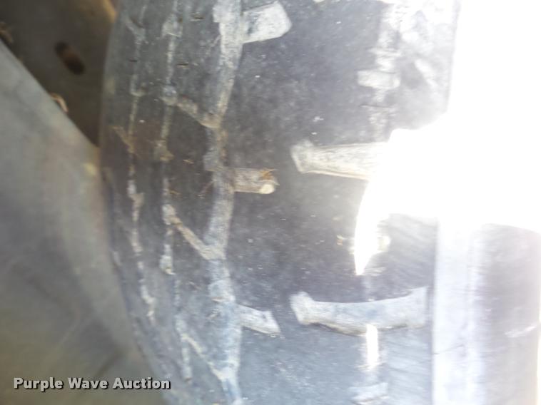 image for item BZ9522 2003 Ford E-150 van