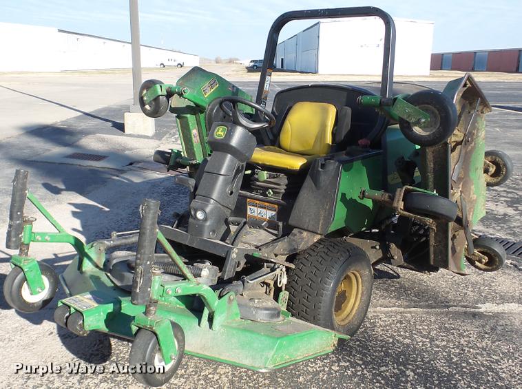 image for item DA2206 John Deere 1600 Turbo ZTR lawn mower
