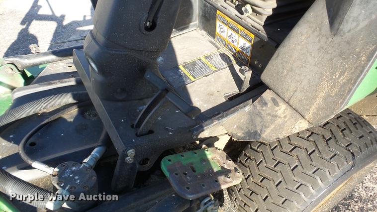 image for item DA2206 John Deere 1600 Turbo ZTR lawn mower