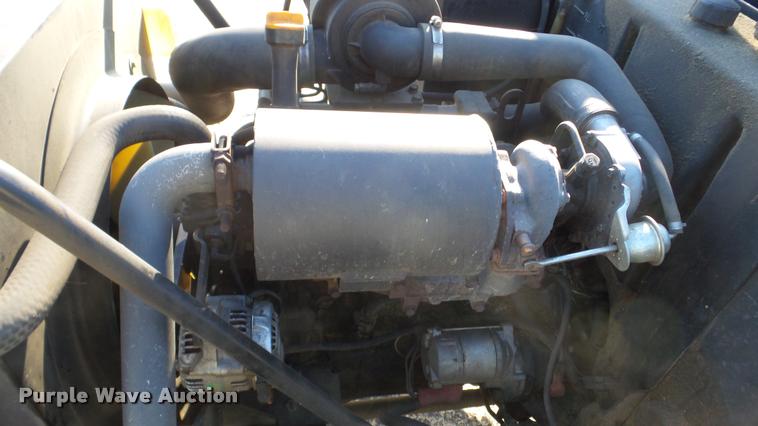 image for item DA2206 John Deere 1600 Turbo ZTR lawn mower