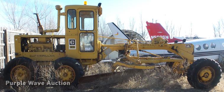 image for item DA2207 Caterpillar 120 motor grader