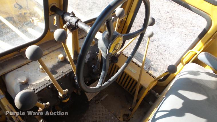 image for item DA2207 Caterpillar 120 motor grader