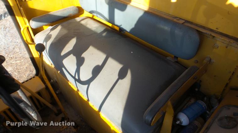 image for item DA2207 Caterpillar 120 motor grader