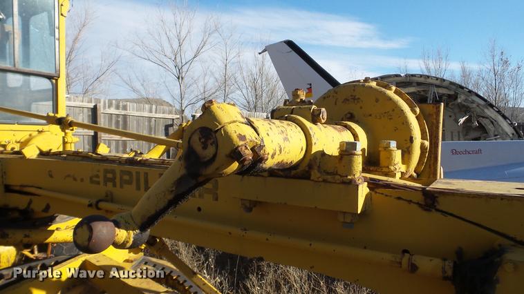 image for item DA2207 Caterpillar 120 motor grader