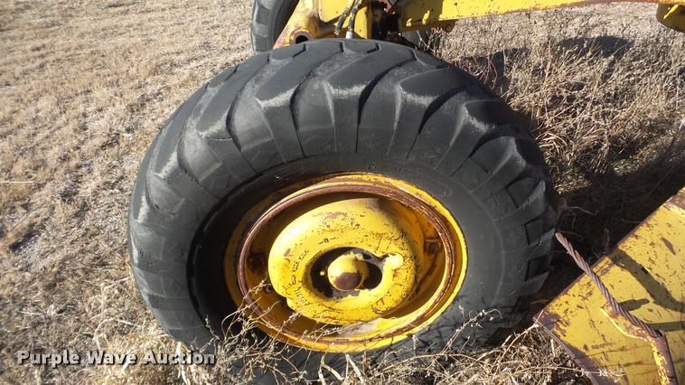 image for item DA2207 Caterpillar 120 motor grader