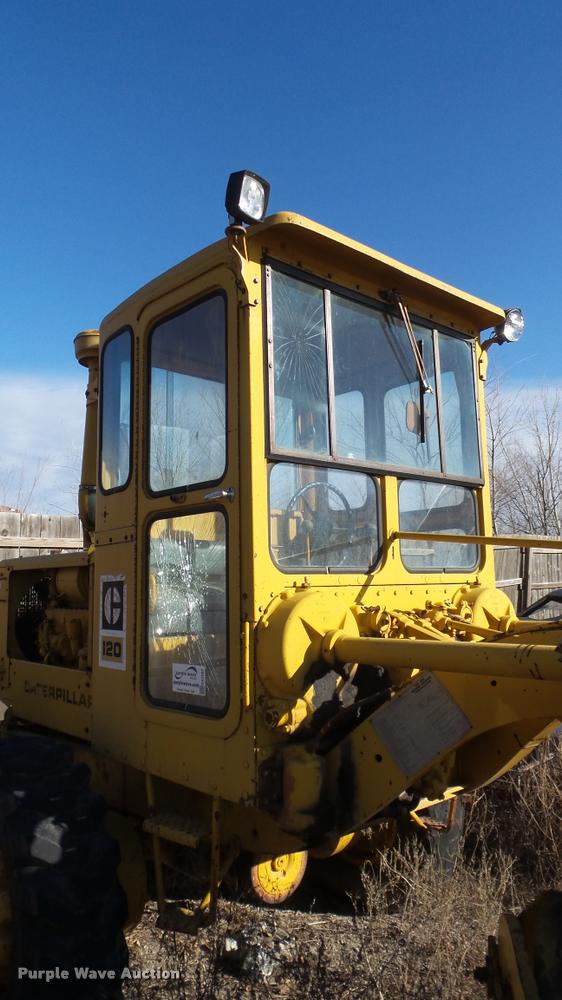 image for item DA2207 Caterpillar 120 motor grader
