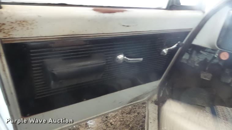 image for item DA2208 1971 GMC 3500 fuel truck